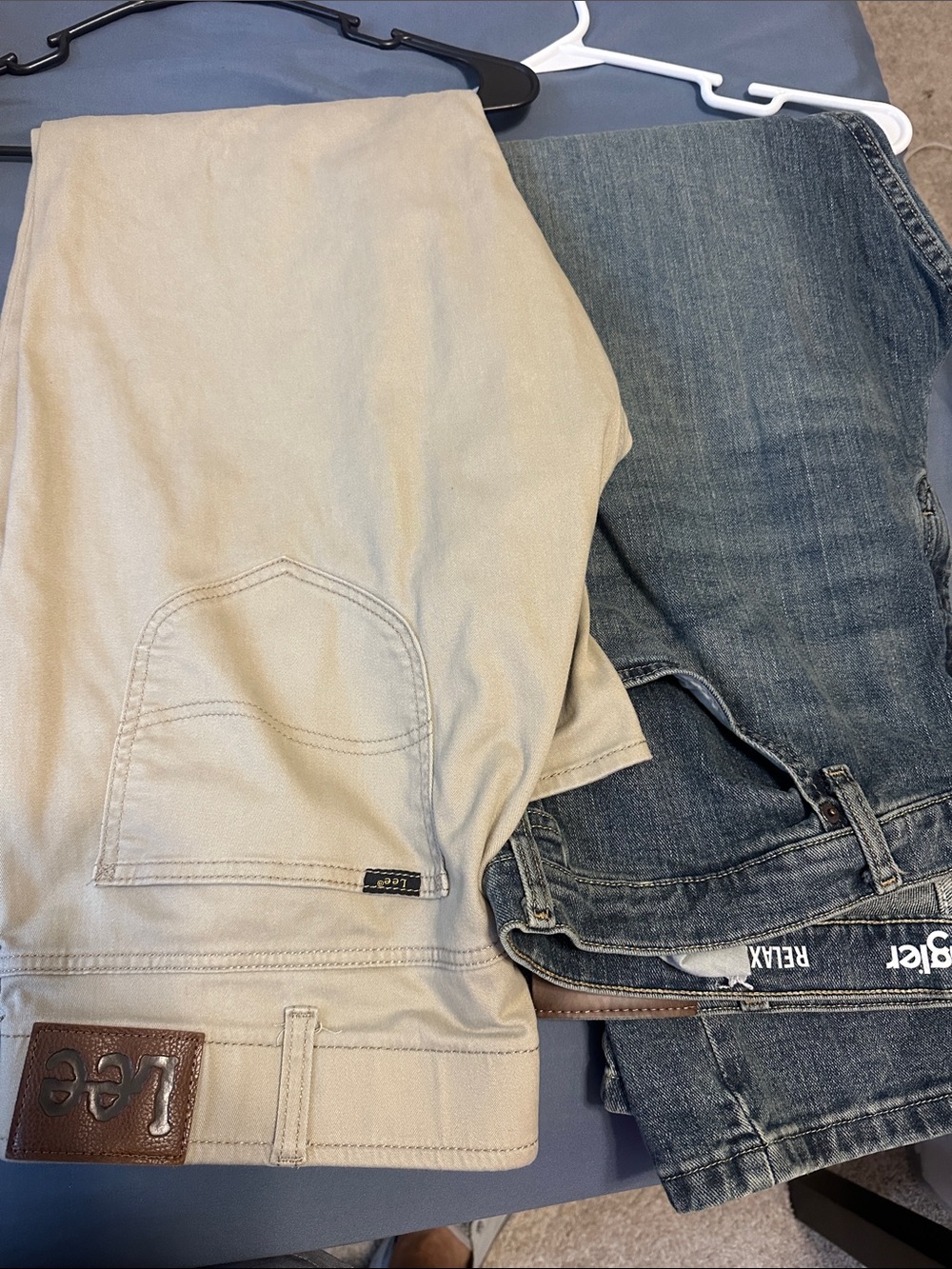 Lee Khaki Pants & wrangler Blue Relaxed Jeans